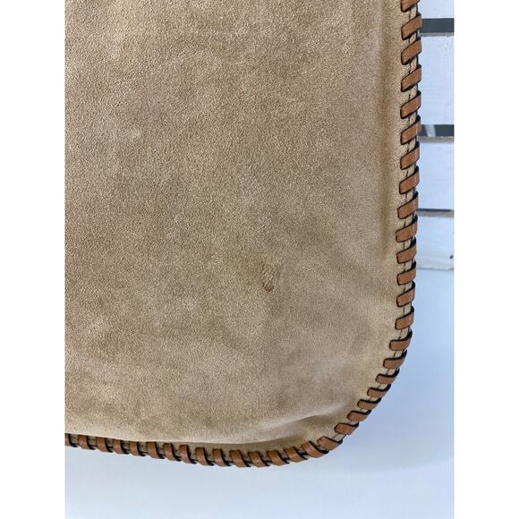 MICHAEL KORS, LARGE TAN SUEDE SHOULDER BAG WITH TASSEL - Picture 11 of 16